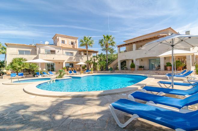 Ferienwohnung Mallorca mit Pool 7 Personen Santanyi